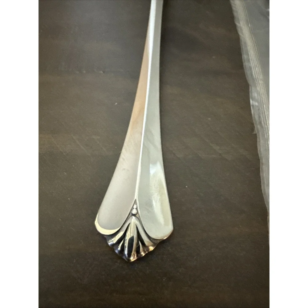 Oneida Distinction Deluxe Westgate Royal Crest Stainless 2 Piece Serving